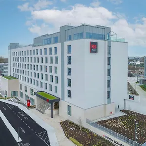 Radisson Red Hotel