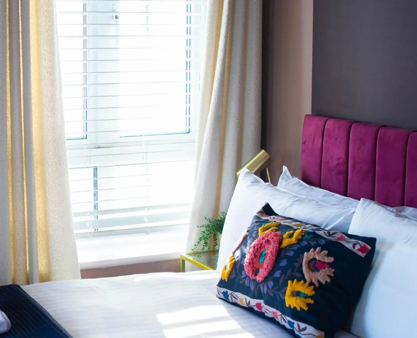 Hotel The Galway Rooms